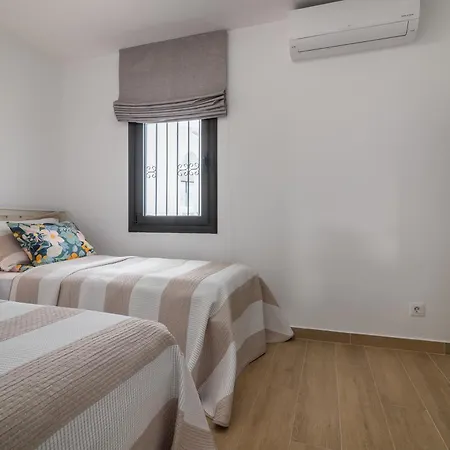 Casa Zuza - Ac, Heated Pool, 2 Terraces, 2 Bedrooms & Bathrooms, Tv Channels 아파트 산미겔데아보나