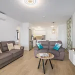Casa Zuza - Ac, Heated Pool, 2 Terraces, 2 Bedrooms & Bathrooms, Tv Channels דירה